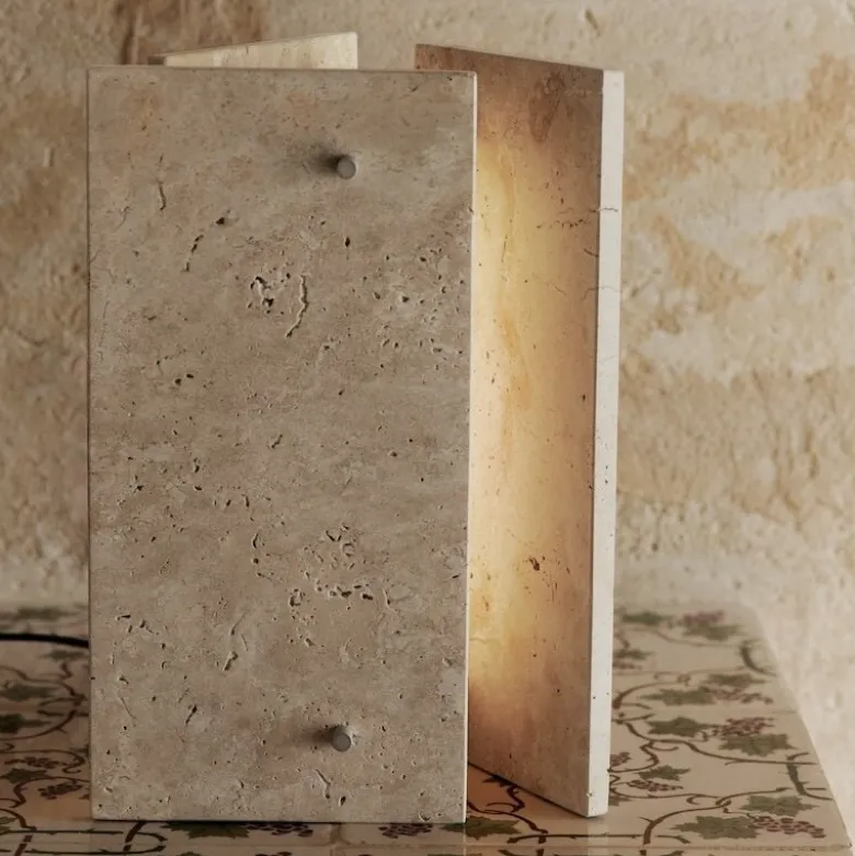Oeste bordslampa sand