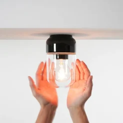 Ohm 100/170 tak-/vägglampa IP44 E27 svart/klarglas