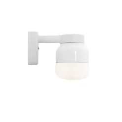 Ohm 100/150 vägglampa IP44 G9 vit/matt opal