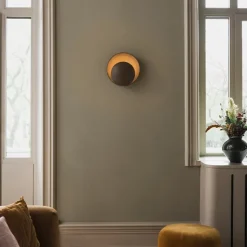 Orbit Vägglampa Mocha
