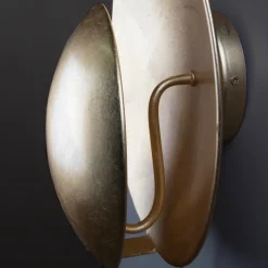 Orbit vägglampa mässing