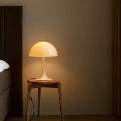 Panthella 320 Bordslampa opal beige