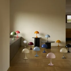 Panthella 250 portabel bordslampa opal pale blue