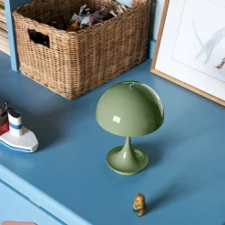 Panthella 160 portabel bordslampa V3 moss green
