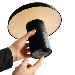 Pao portable bordslampa svart