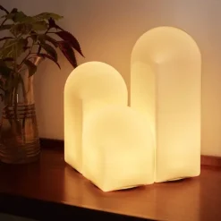 Parade 160 bordslampa shell white glass