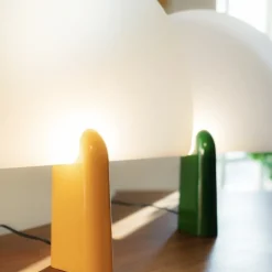 Pavo bordslampa gul