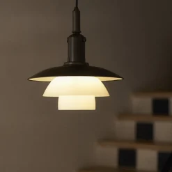 PH 3/3 Taklampa Aged brass/opal glass