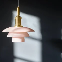 PH 3/3 taklampa pale rose/brass
