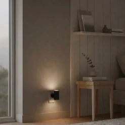 Plug n spot vägglampa vit