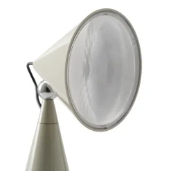 Pose portabel bordslampa putty