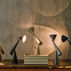 Pose Task bordslampa putty