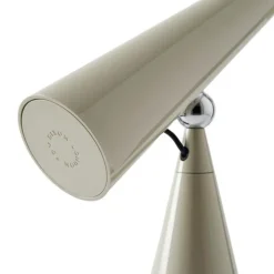 Pose Task bordslampa putty