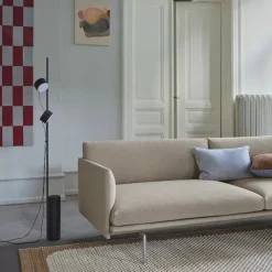 Post golvlampa svart