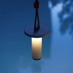 Quasar portabel bordslampa grå
