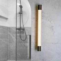 Ray medium vägglampa IP44 förnicklad mässing