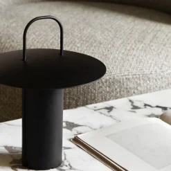 Ray portable bordslampa svart