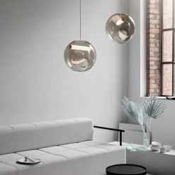 Reveal 35 taklampa grå