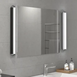 Royale L60 vägglampa IP44