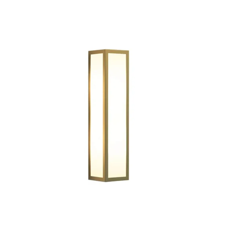 Salerno 350 vägglampa IP44 solid mässing