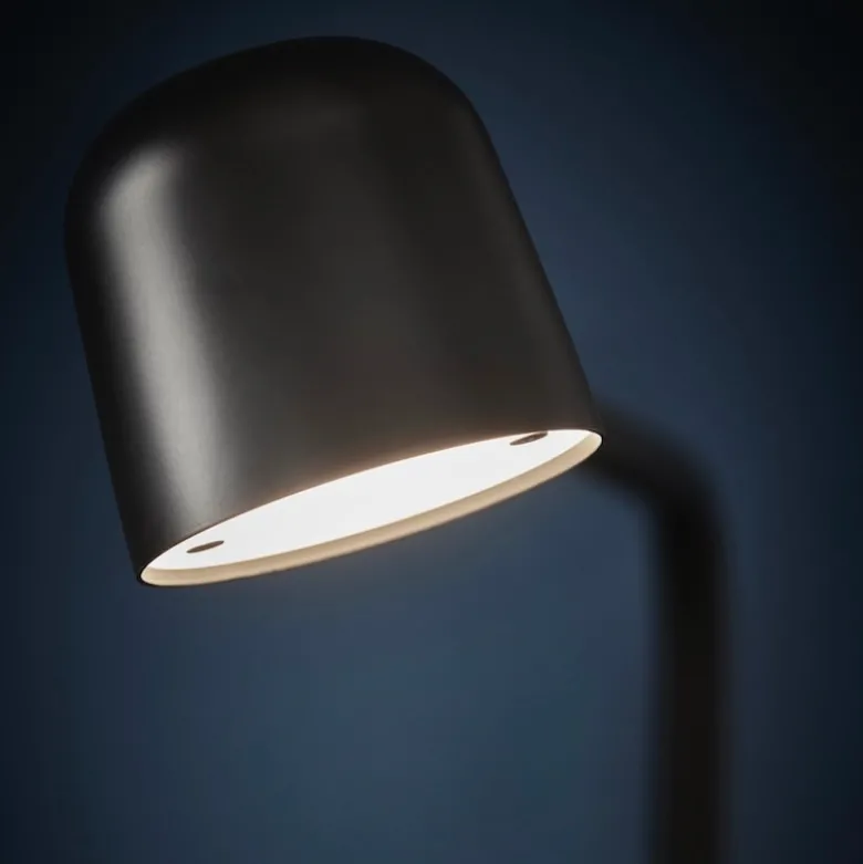 Satellite bordslampa matt black