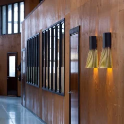 Secto 4231 Vägglampa svart