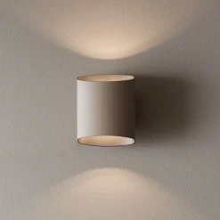 Sinne Vägglampa Sandstruktur/mässing