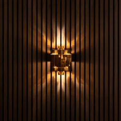 Skyline vägglampa fast installation rå mässing