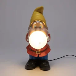 Snooping gummy lamp