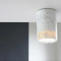 Solid cylinder plafond vit carrara marmor