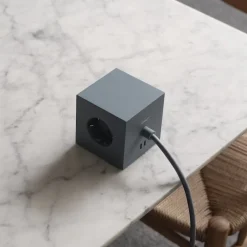 Square 1 grenuttag 30W Dual USB-C & Magnetic base 1,8m Shark Blue