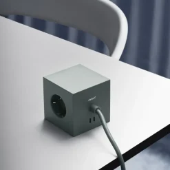 Square 1 grenuttag 30W Dual USB-C & Magnetic base 1,8m Oak Green