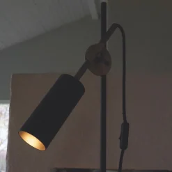 Stav bordslampa svart