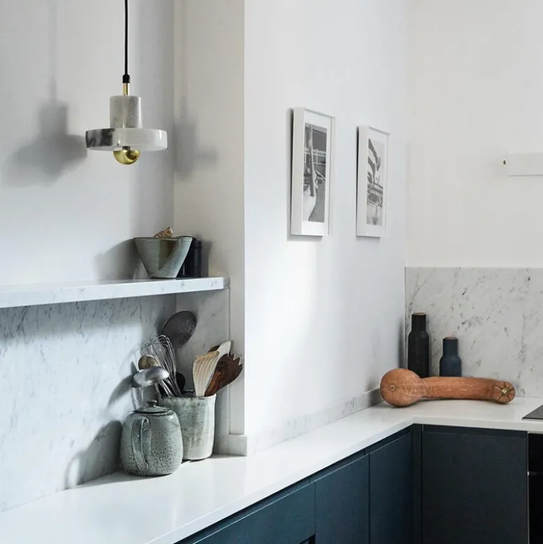 Stone taklampa marmor/guld