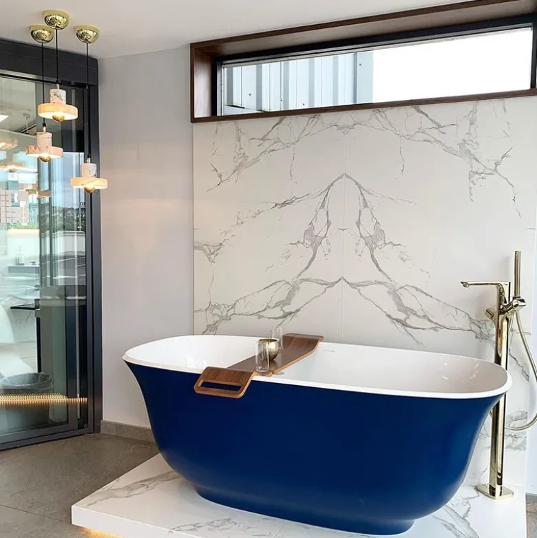 Stone taklampa marmor/guld