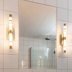 Stripe Small vägglampa rå mässing