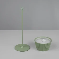 Suarez portabel bordslampa pistagegrön