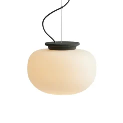 Supernate Ø28 taklampa opal white/black