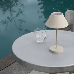 Teya portabel bordslampa offwhite