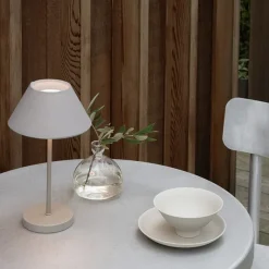 Teya portabel bordslampa varmgrå