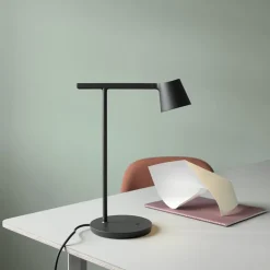 Tip bordslampa Black