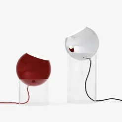 Topan VP13 bordslampa clear acrylic/vermilion red