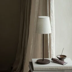 Tyra portabel bordslampa