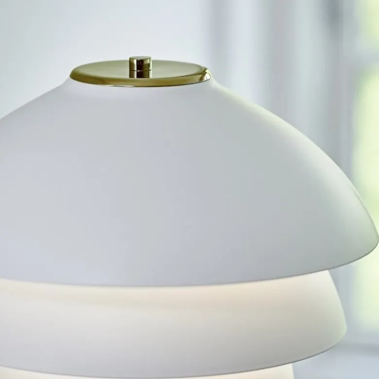 Valencia golvlampa mattvit/mässing