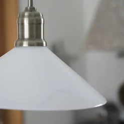 Vela 2L taklampa antik mässing/opalvit
