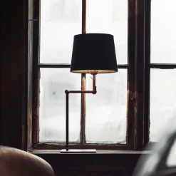 Viken Bordslampa råmässing