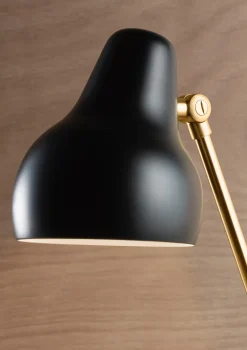 VL38 Bordslampa black/brass