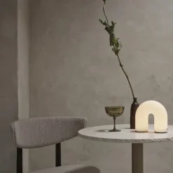 Vuelta Portabel bordslampa vit