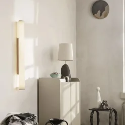 Vuelta 100 vägglampa vit/mässing