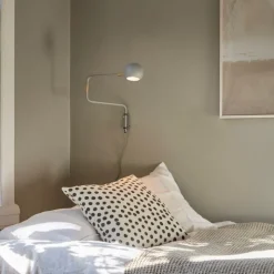 YES! 62 vägglampa beige